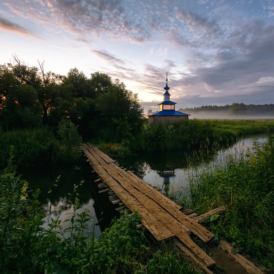 К святому источнику...